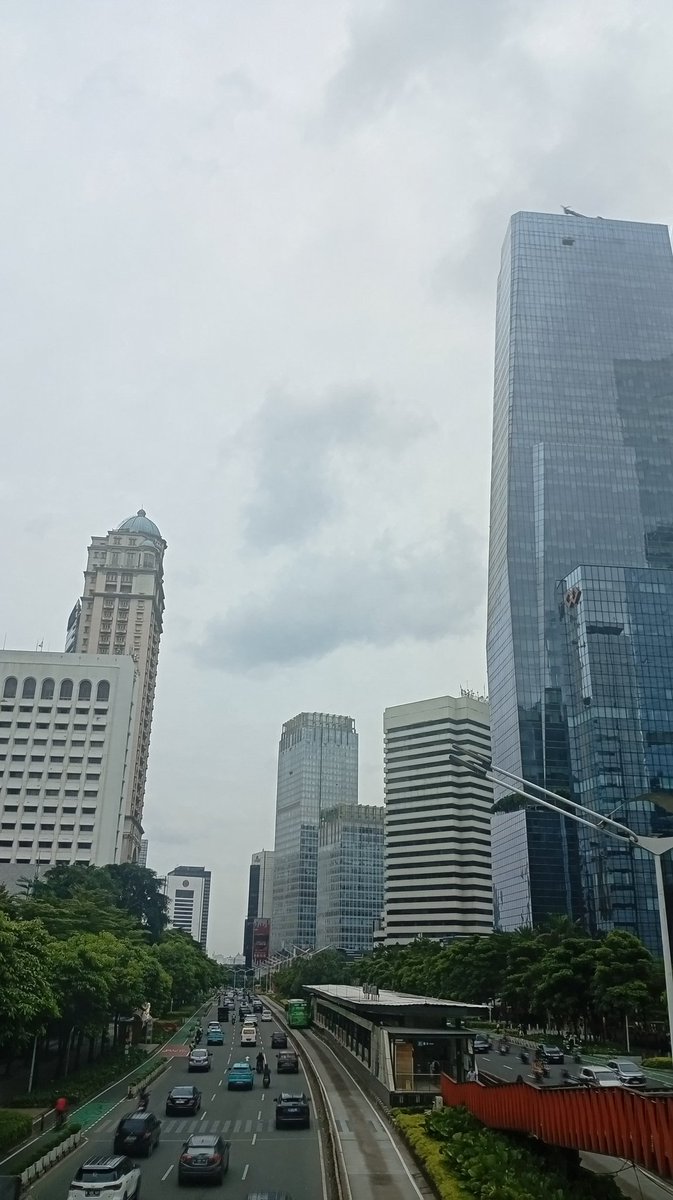 Rana²⁵ udah sem 2 tweet media