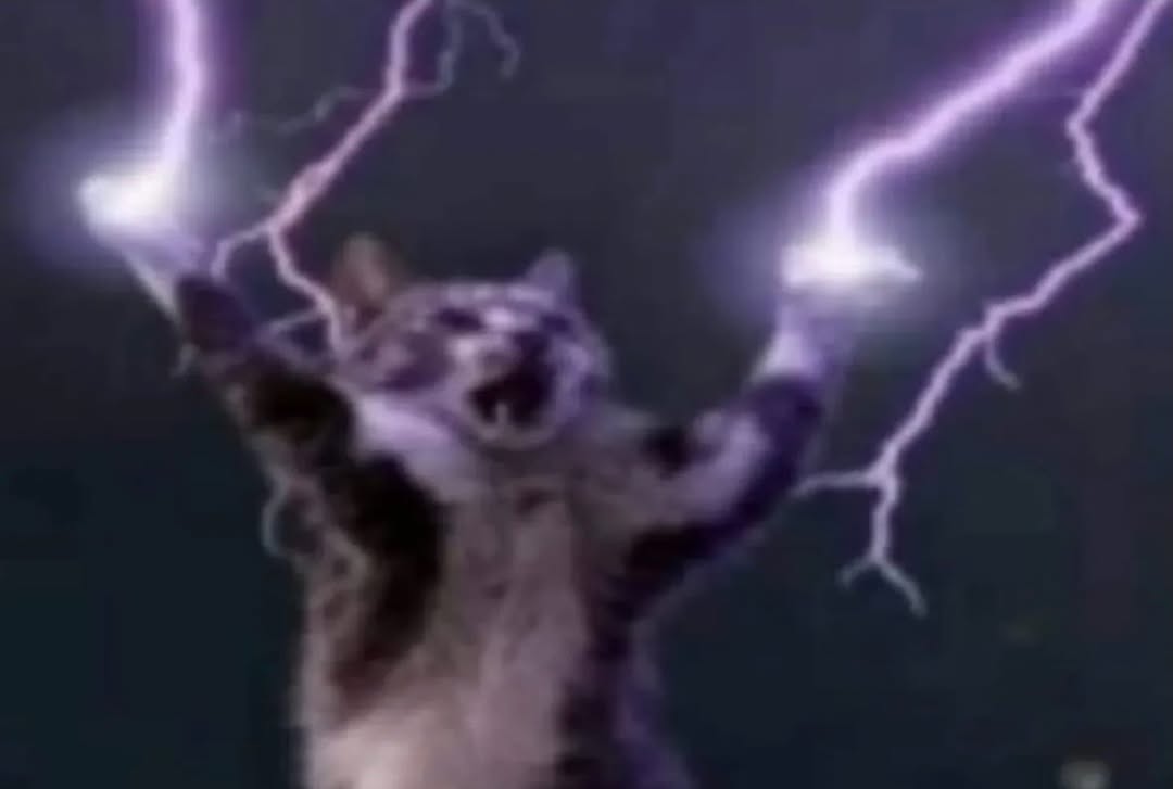 Grande (@sixrande) on Twitter photo 