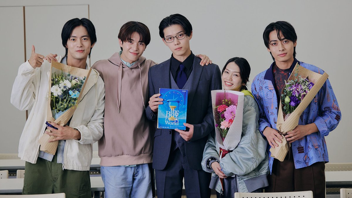 ◢◤￣ 第十話オフショット ＿◢◤

クランクアップの様子をお届け💐

#FOD にて全話見放題独占配信中⏳✨
▶️fod.fujitv.co.jp/title/10gn

ご感想は #ボネクワ感想 で教えてください💭

#ボネクワ #BLドラマ