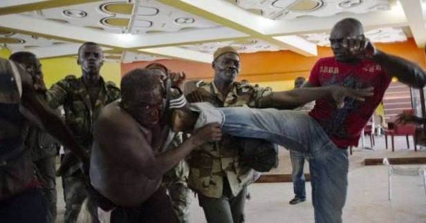 Les deux images ont un similarité et dans le même contexte les élections qui devraient être être un jeux une réjouissance est devenu historique taekwondo <a href="/KobresTchele/">Aristide Penda Kehou</a> <a href="/kopouge/">Toute Douce</a> <a href="/CharlesYoro3/">Zégoua Gbessi</a> <a href="/Odominhun/">Odominhun</a>