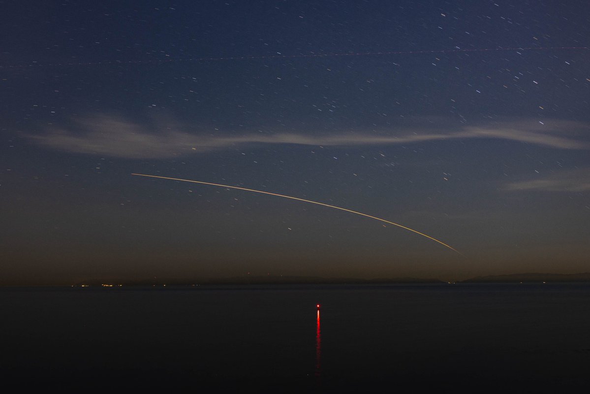 Beautiful Cargo Dragon reentry as seen from San Pedro this evening.
