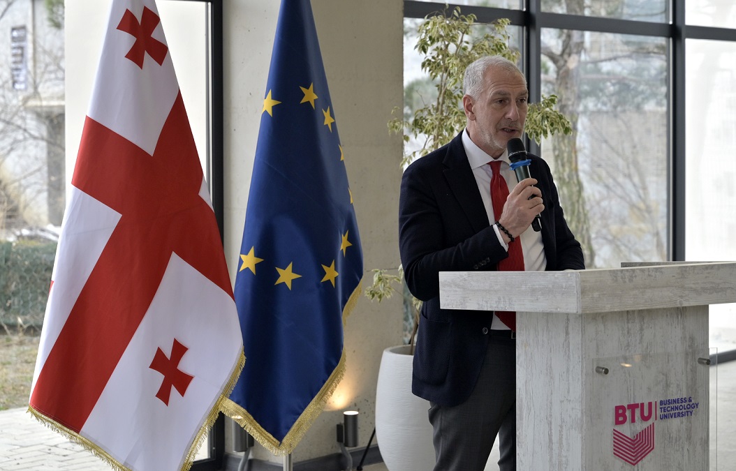 Italy in Georgia tweet media