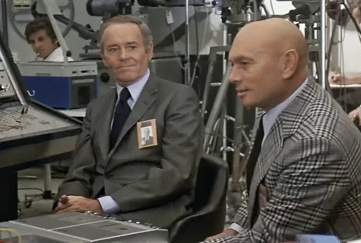 Santiago tweet media