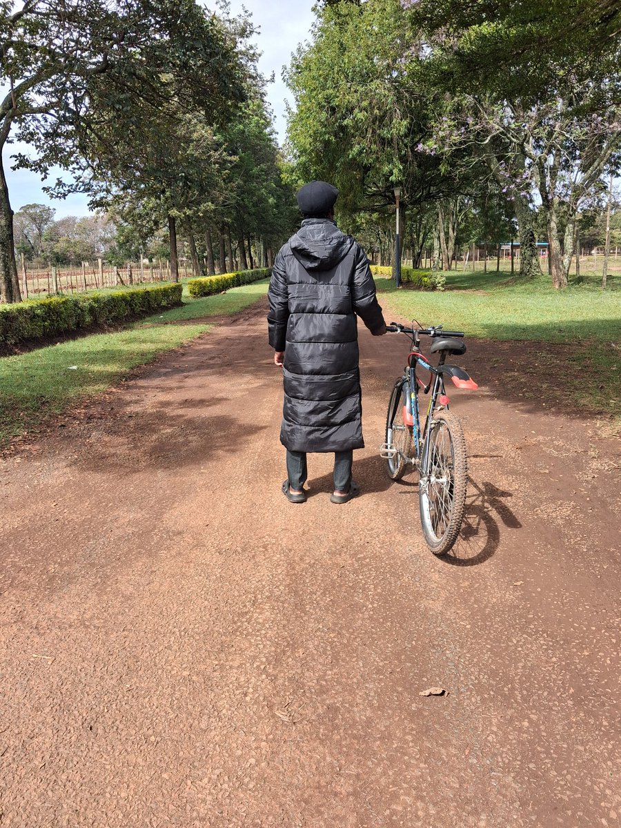 Hata bila kuonyesha uso, Bandit <a href="/mts__kid/">Bandit</a> you are still ugly.