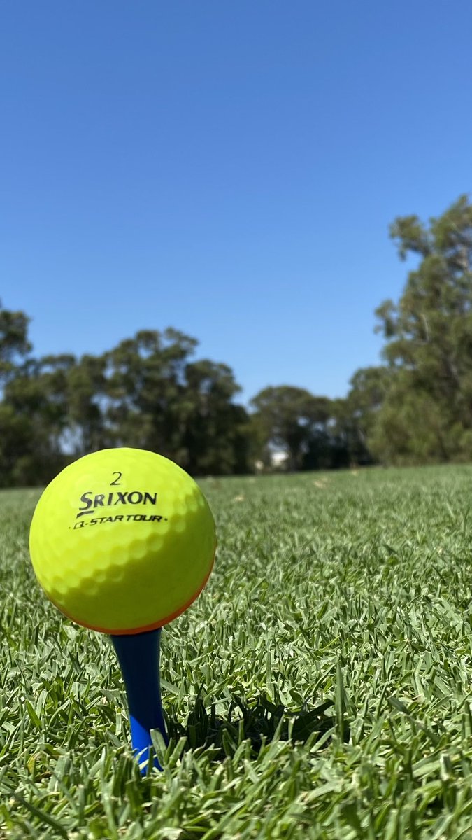 GBrez0's tweet image. Having a Ball 👀😏 on a Sunny ☀️ Friday Afternoon ⛳️🏌🏼‍♂️ @wembleygolfcourse ⛳️ #GolfisLife #GolfShots #GolfAddict #Golf #GolfCrazy 😎⛳️🏌🏼‍♂️👍🏼
