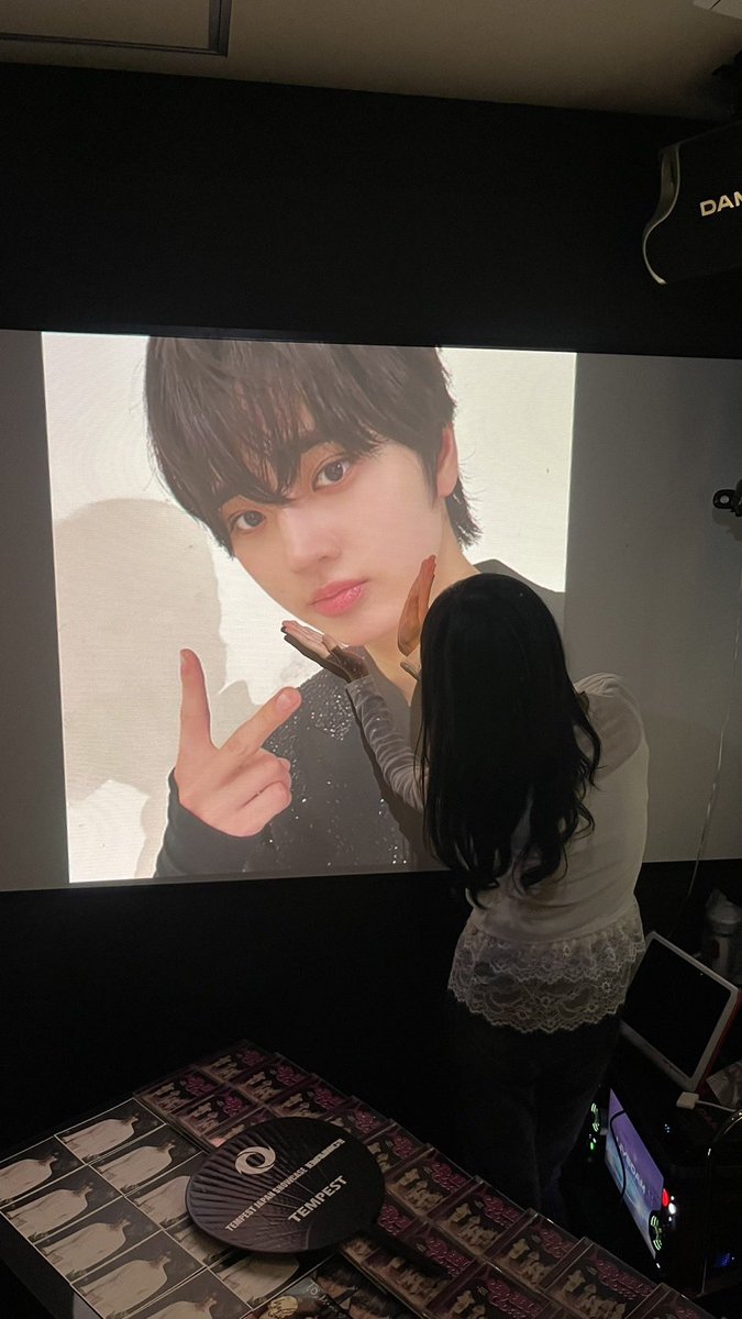 모모♡̴⟡.˚ tweet media