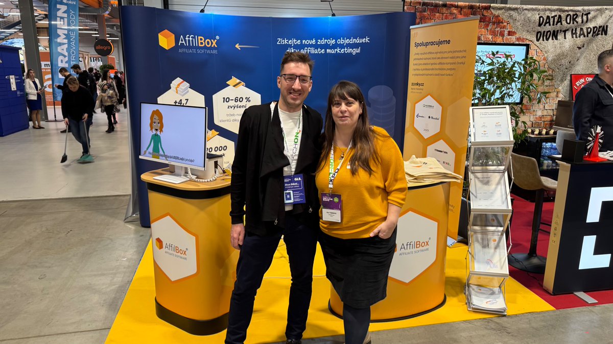 AffilBox tweet media