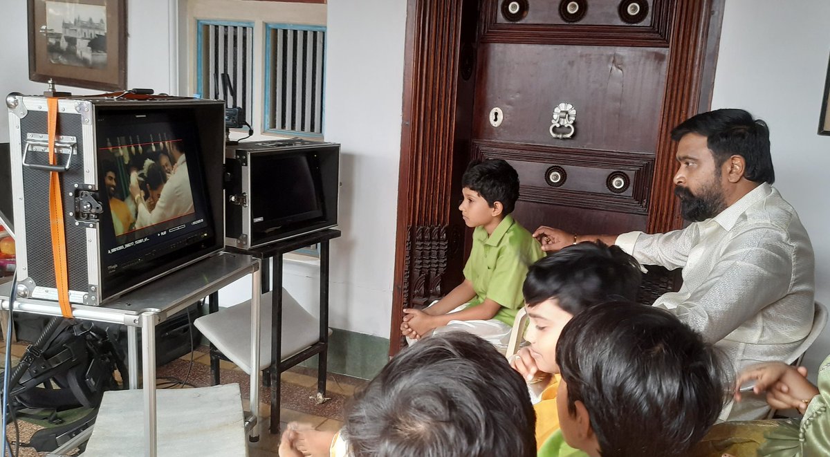 Muthamil tweet media