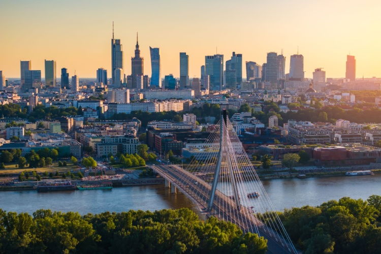 Geographical tweet media