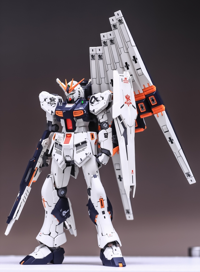 pla_mochi's tweet photo. RG 1/144 ニューガンダム完成しました。
詳しい制作内容はこちら
https://t.co/oIWB4t6zBX

この完成品を販売しています。購入希望の方はこちらへ
https://t.co/osO2HWaOqy

#ニューガンダム
#νガンダム 
#ガンプラ https://t.co/I9cr3TfR2g