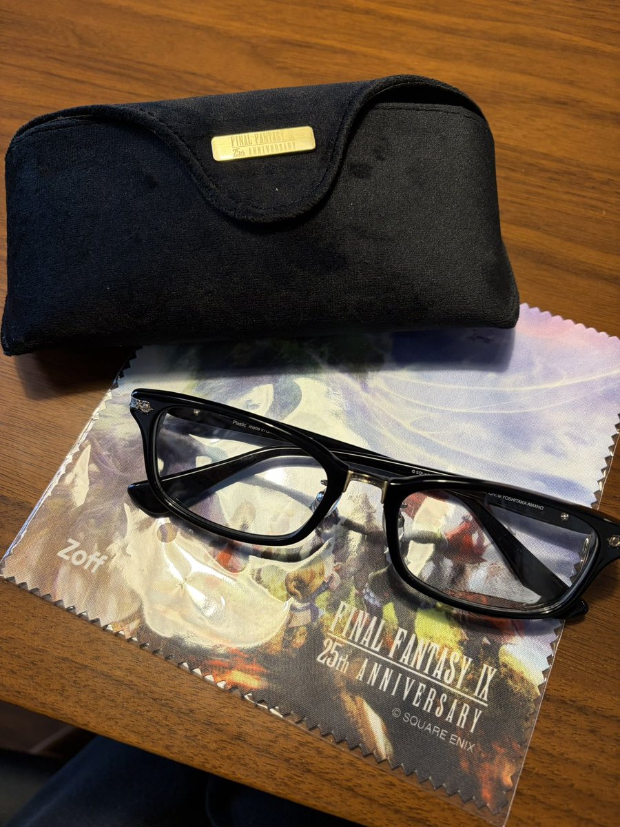 harawo's tweet photo. ZoffとFF9のコラボメガネやっと届きました！素敵！ https://t.co/ZqWq2xbNkR