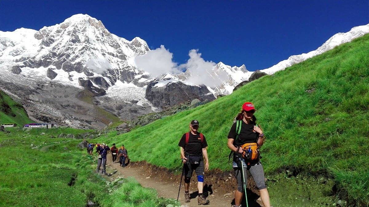 Nepalgateway's tweet photo. 4,130m of pure Himalayan magic.๐ณ๐ต
The Annapurna Base Camp Trek takes you from subtropical forests to high-alpine glaciers in a literal "natural amphitheater" of giants. Standing at the foot of the world's 10th-highest peak?๐๏ธ๐ฅพ
https://t.co/hwzcKCFEk9
#Nepal #ABCtrek #Adventure https://t.co/l8dYVXDJee