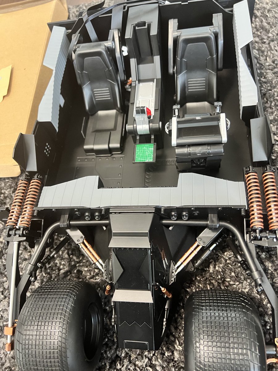 室内は広々 どうやってPODが出てくるかは浪漫！🏍️ #アシェット