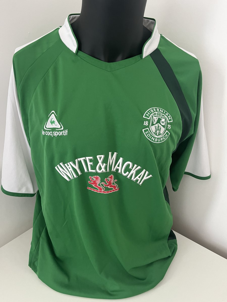 6 SHIRTS, 1 DROP, joining over 100 online!

It's Friday and time for the release of further shirts.....
This week, we have an absolute classic in long sleeves, as well as a German legend.

Come and take a look, we have something for everybody!

5starfootballshirts.co.uk