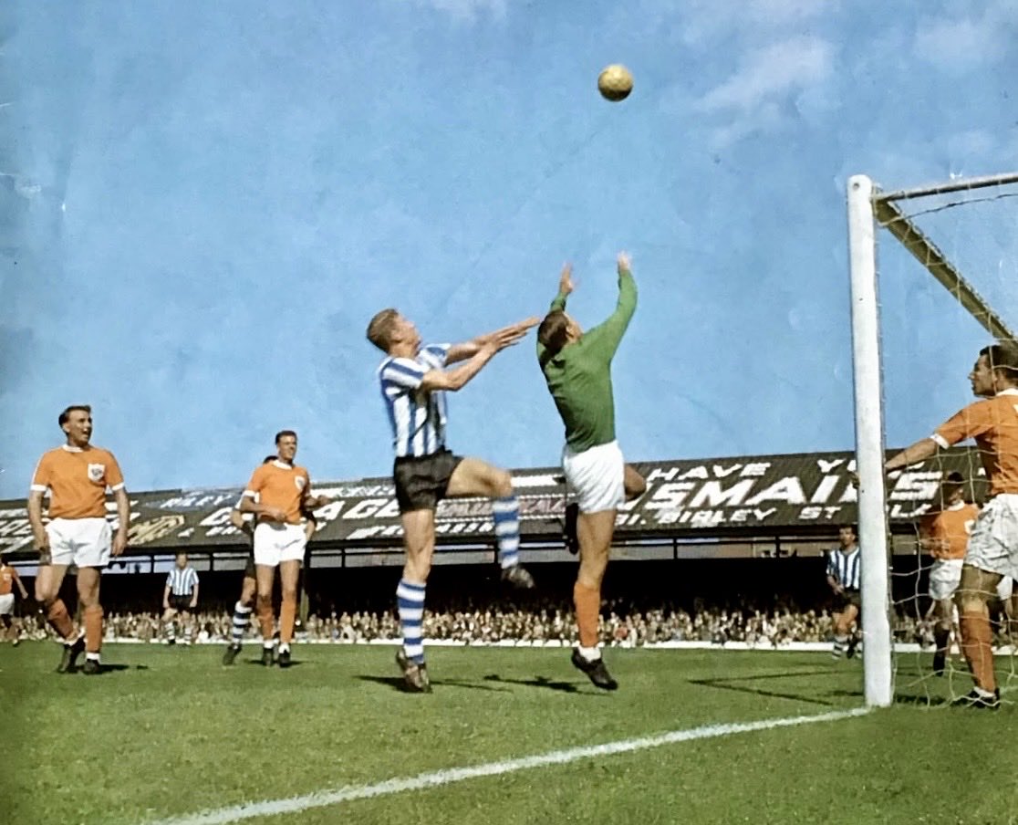NowtbutaLad's tweet image. Action shot from the game between #Blackpool and #Sheffield Wednesday on a bright November afternoon in the #Lancashire resort in 1964. @MuckersThe @SWFCTrust @swfcsc @LGBT_Owls @BFCCT_ #Football