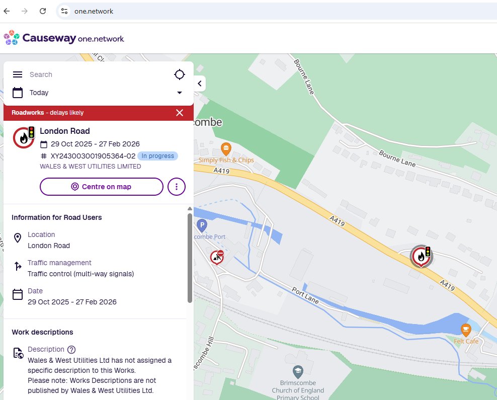 OliverJSmith's tweet photo. Works by @WWUtilities  at Brimscombe are still ongoing today, and look set to continue into March. Why was this piece - repeated in @StroudTimes so inaccurate? 

Are these traffic lights supposed to be manually controlled during peak periods? Seems sporadic when I come through. https://t.co/z9Vx95Cuur