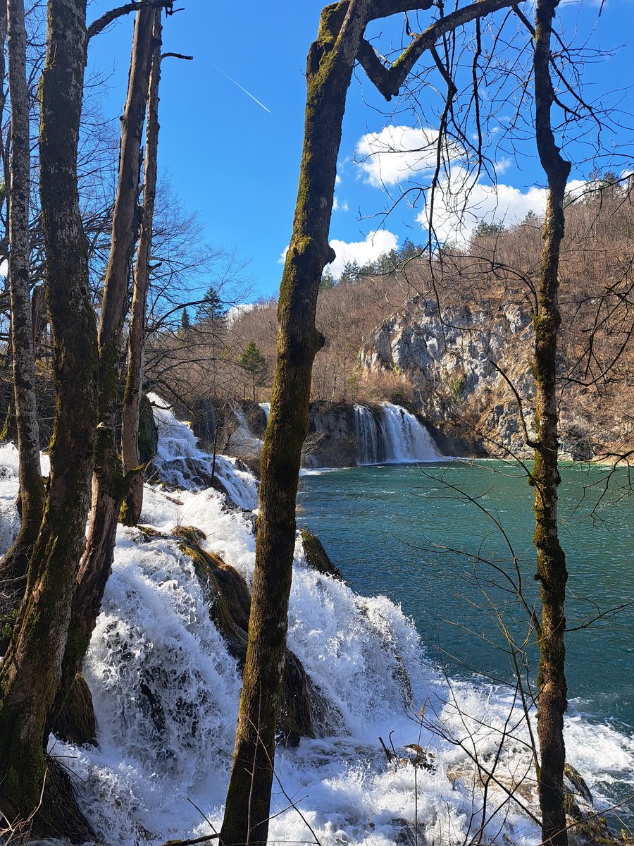 Plitvice Lakes National Park tweet media