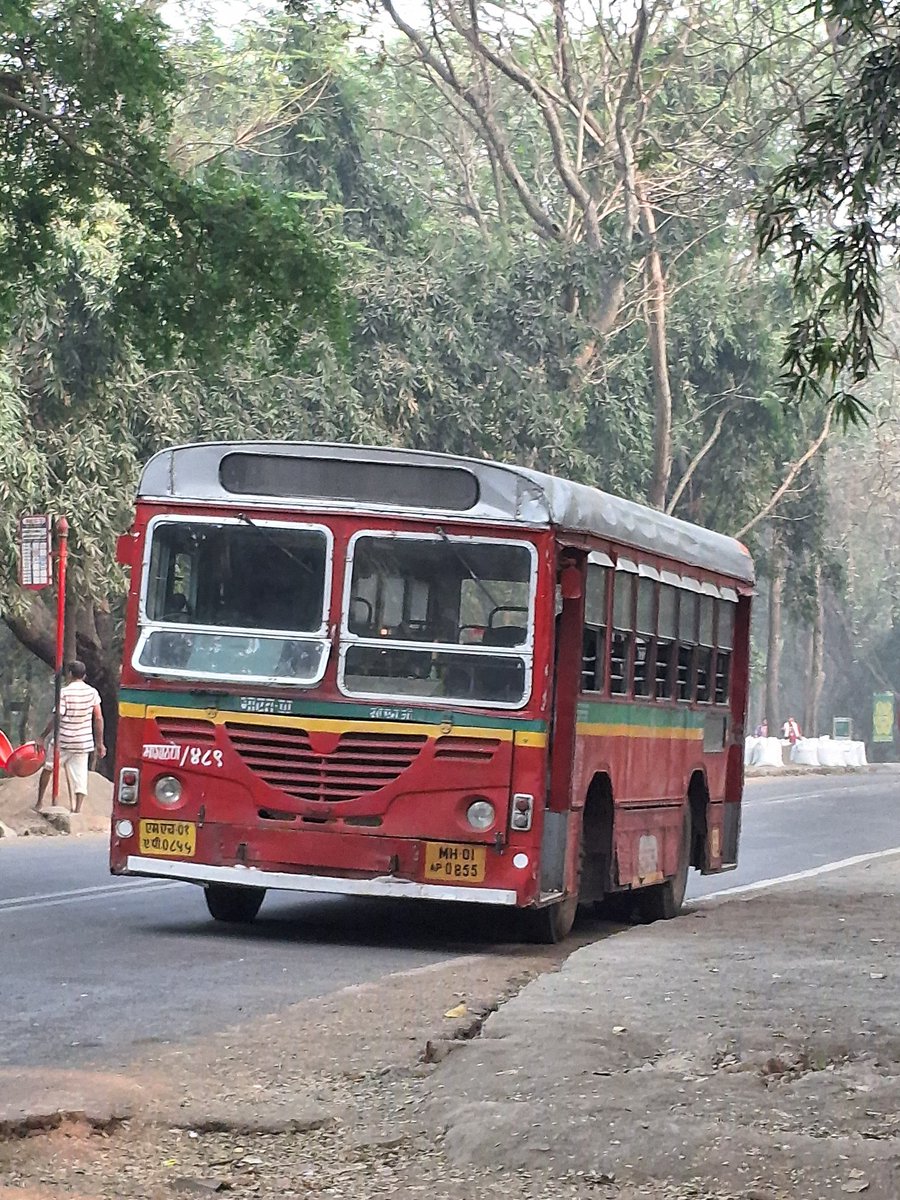 आंबेवाडी येथे रस्त्याचे खोदकाम सुरू असल्याने <a href="/myBESTBus/">BEST Bus Transport</a> मार्ग क्र ६४ चे पारशीवाडा बस थांब्यावरून यु टर्न घेऊन साईबाबा मार्ग, डॉ. बाबासाहेब आंबेडकर मार्ग व द. लाड मार्गे म्हाडा वसाहत साठी नियमित मार्गाने जाईल याची सर्व प्रवासी यांनी नोंद घ्यावी.
#काळाचौकी #bestupdates