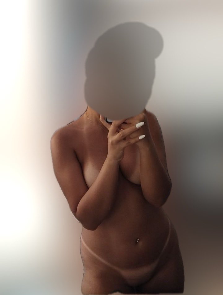 PersianStaghotwife tweet media