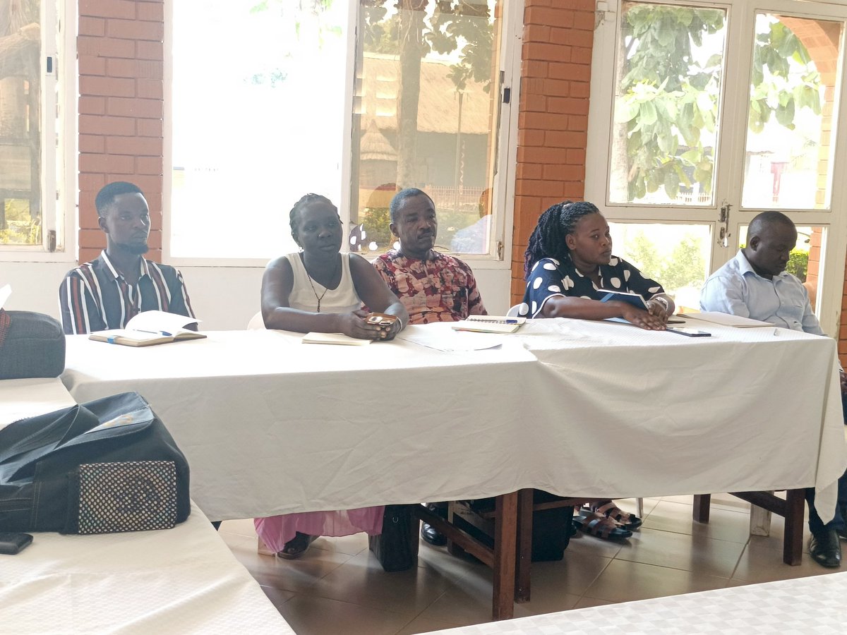 Adefomap2's tweet photo. Our Core Working Group today convenes at Eneku Village to gather ideas on shaping the administrative and process structure of the ADEFO–MAP Platform. We’re also crafting strategies to boost women’s participation, form thematic working groups, and strengthen inclusive value chains https://t.co/WTWGcxgxqq