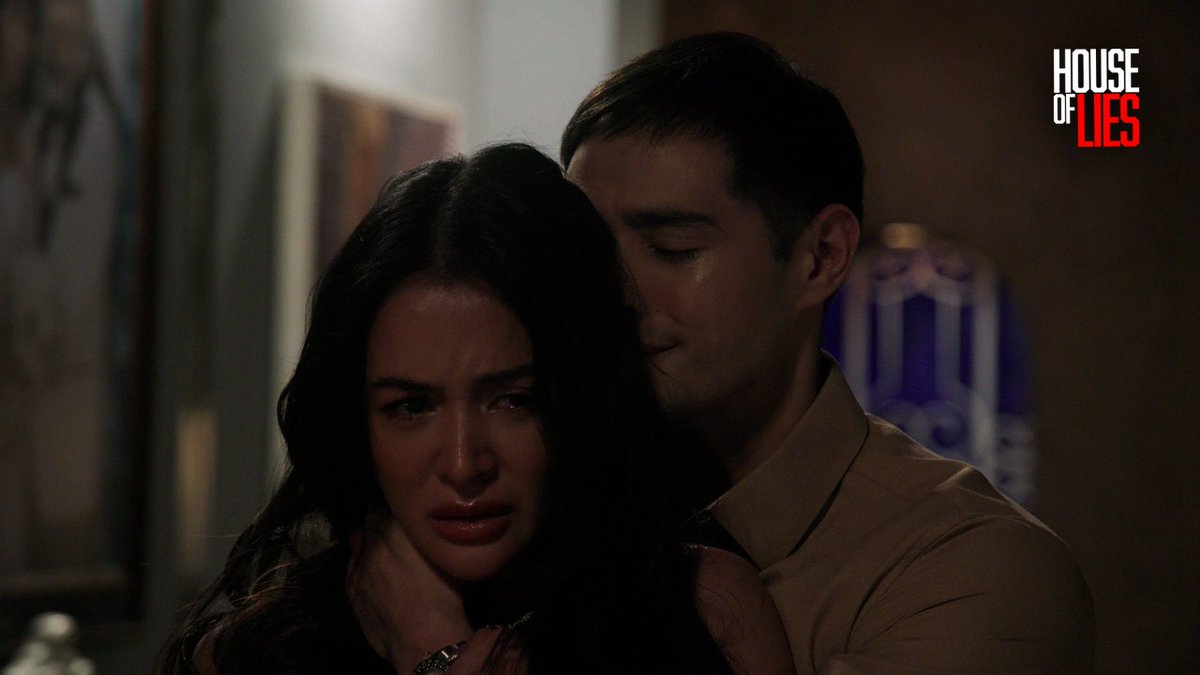 GMADrama's tweet photo. Uminit ang ulo ni Misis! Humingi ng sorry si Edward at sinubukan ayusin ang problema kay Thea. 😓💼

#HouseOfLies #HOLFallingApart https://t.co/xRVefxCazd