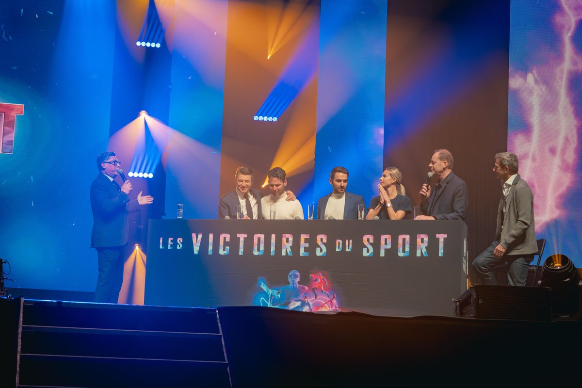 Hier, au Nikaïa, la 14e édition des Victoires du Sport a célébré une année 2025 exceptionnelle pour le sport niçois.
Champions, clubs, bénévoles, éducateurs : toute une ville rassemblée autour des valeurs d’engagement, de dépassement et de solidarité.