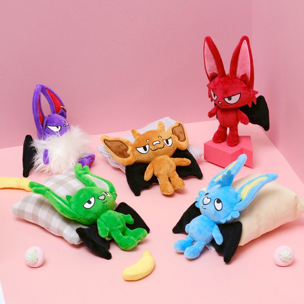 コムドット公式より 【お知らせ】 2/28（土）よりBB5公式グッズの再販