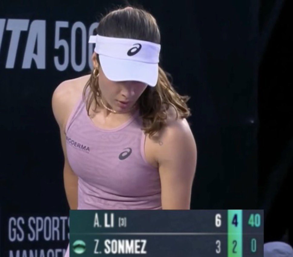 Hep bunu atmak istemiştik… Zeynep Sönmez bu maçı kazandı. 😱