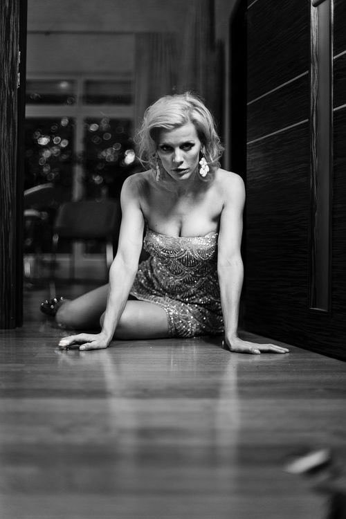 eva_habermann's tweet image. Boden? Bühne.
Blick? Waffe.

Unterschätz mich ruhig.
Ich liebe Überraschungen. 🔥

#GameChanger
#TooHot
#OwnIt
#Provokant
#schwarzweissfotografie