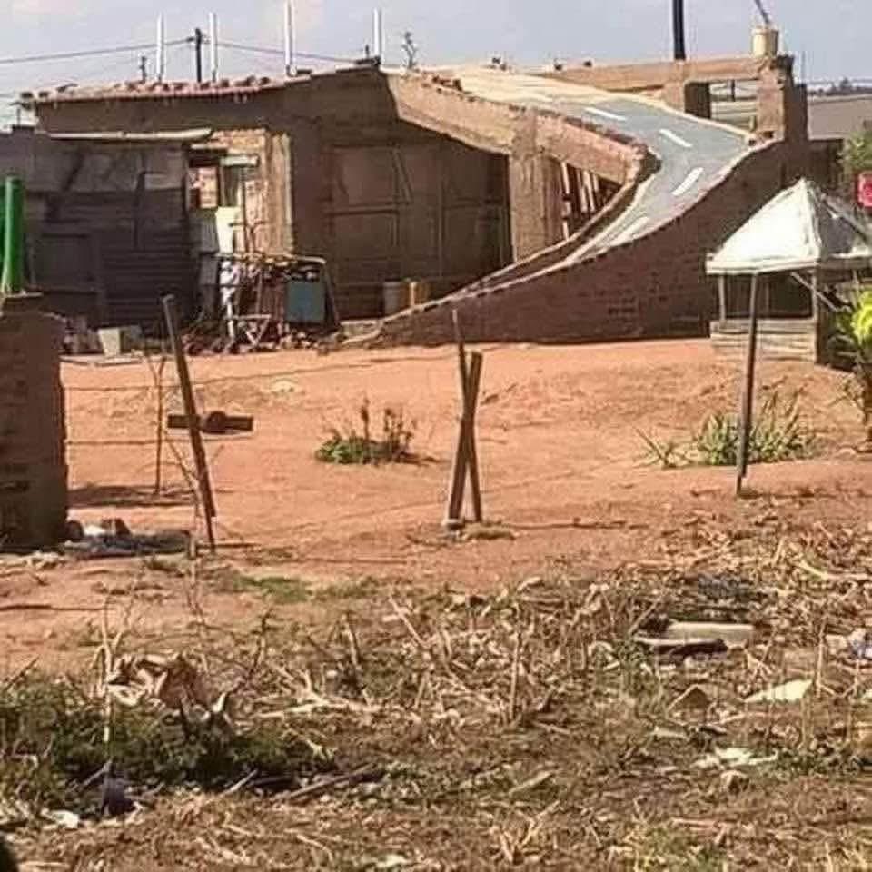 "Stop hiring foreign contractors while we have local contractors."

Meanwhile local contractors: