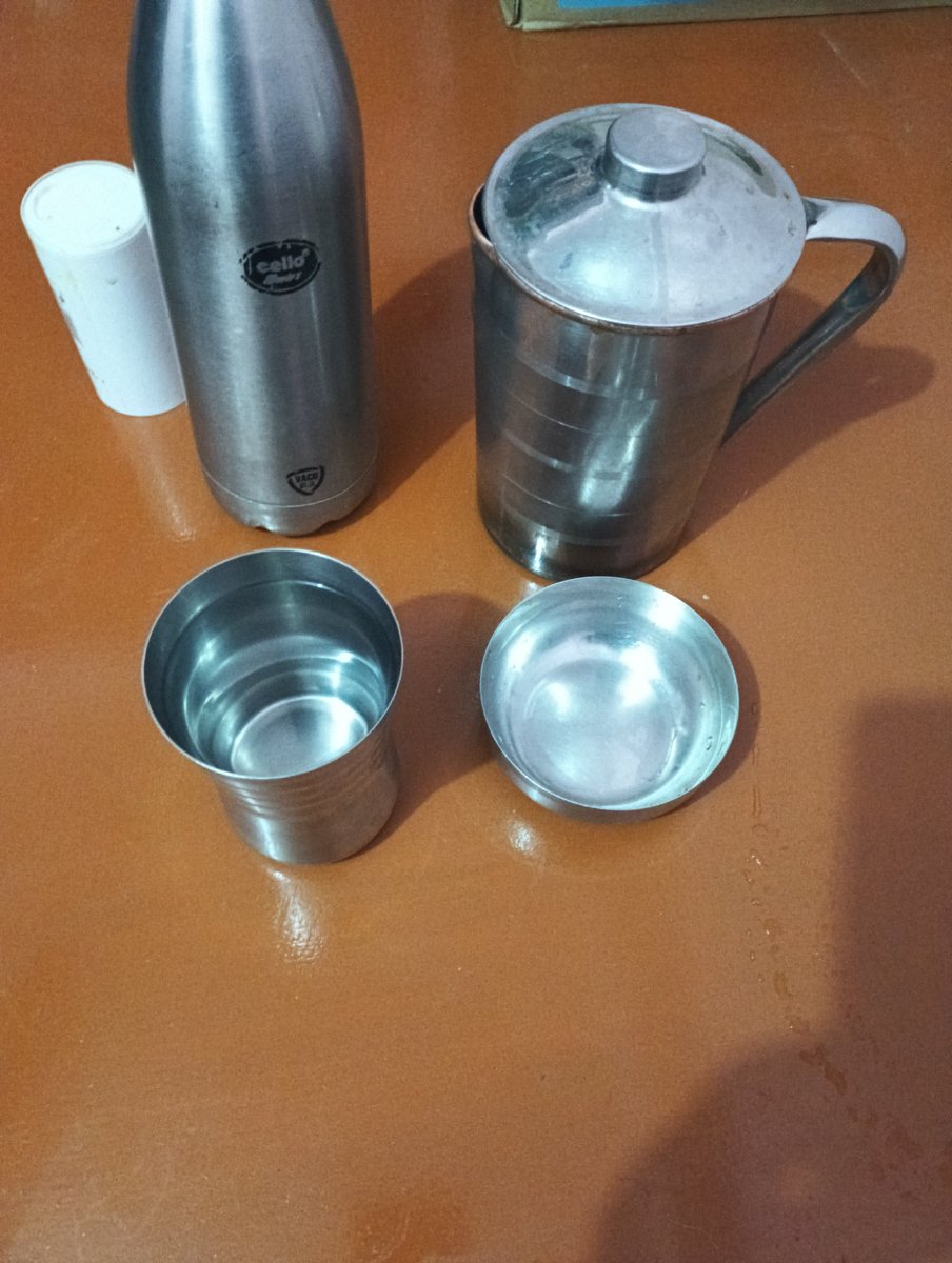 Guys drinking a lot of water every day is good for our health.
I always drink about 3 litres of water every day in order to stay healthy.
I always do gym .
I always go for a walk, long walk.
I always try to eat ORGANIC FOOD as far as possible.
Stay health conscious and healthy.