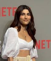 बॉलीवुड सुपरस्टार सलमान खान नए कलाकारों को बॉलीवुड में लॉन्च करने के लिए जाने जाते हैं। अब तक उन्होंने कई कलाकारों की किस्मत बदल दी है।

इसके लिए सलमान की खूब तारीफ होती रहती है। साल 2023...see more