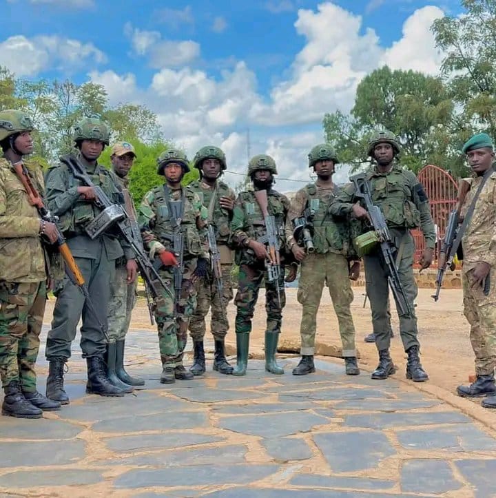 lewis_nshu2833's tweet image. J'ai informations fiables selon lesquelles l'ARC-MRDP se bat actuellement avec les pay's suivants:#RDC,#Malawi,#Tanzanie,#AfriquéDS,#Burundi,#Angola,#mercenaireFrance,#mercenaireBelg,#mercenaireBlackW,#MercenaireRomanie,#FDLR,#Wazalendo,Les lions sont très puissants💪🇨🇩✊🫡