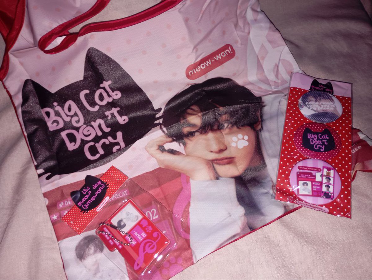 Thank youu kak <a href="/kreasikale__/">min kaleeeee 🥬</a> 🏃🏻‍♀️💨 freebies nya sudah nyampe dengan selamat, inisangat kiyutttt sekaliii freebiesnya 🥹🤏🏻 sepetinya diriku bakal kolek freebies dari <a href="/kreasikale__/">min kaleeeee 🥬</a> deh 🤭