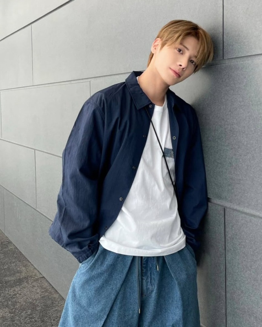 Base umum bisa follow @cornerfess tweet media