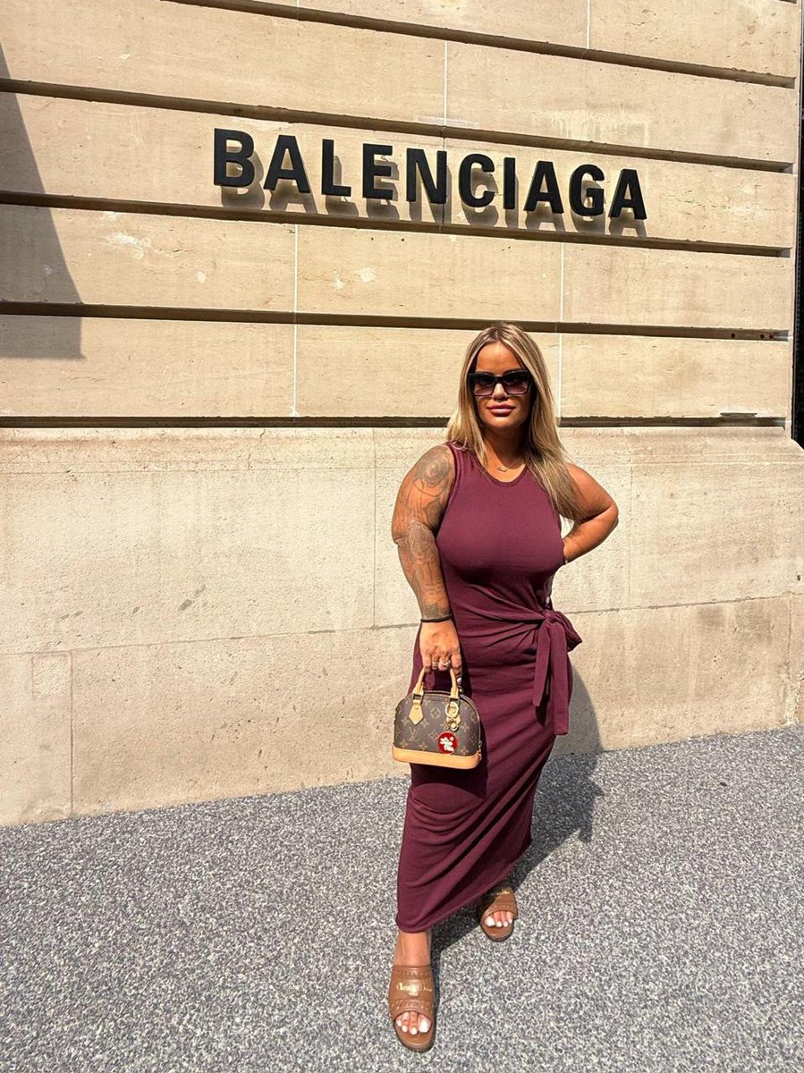 Elsia 135cm 🍭 tweet media