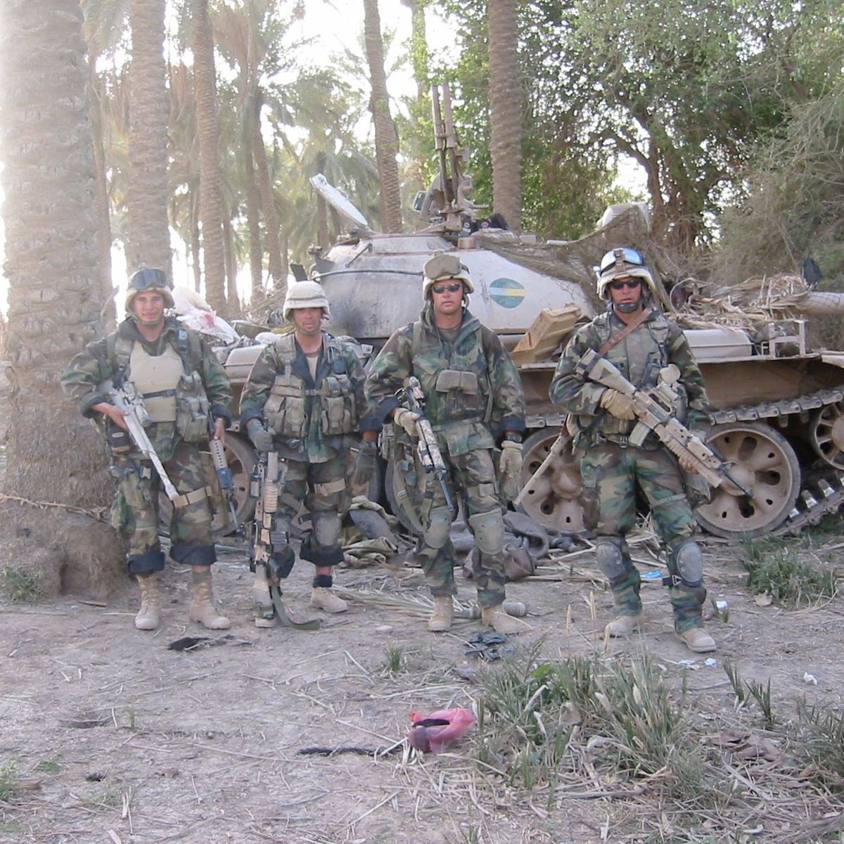 jmscaronte's tweet photo. U.S. Marines with the Scout Sniper Platoon, 2nd Battalion, 23rd Marine Regiment, in Iraq, 2003
#Marines #Sniper #Iraq https://t.co/umSFY012Ik