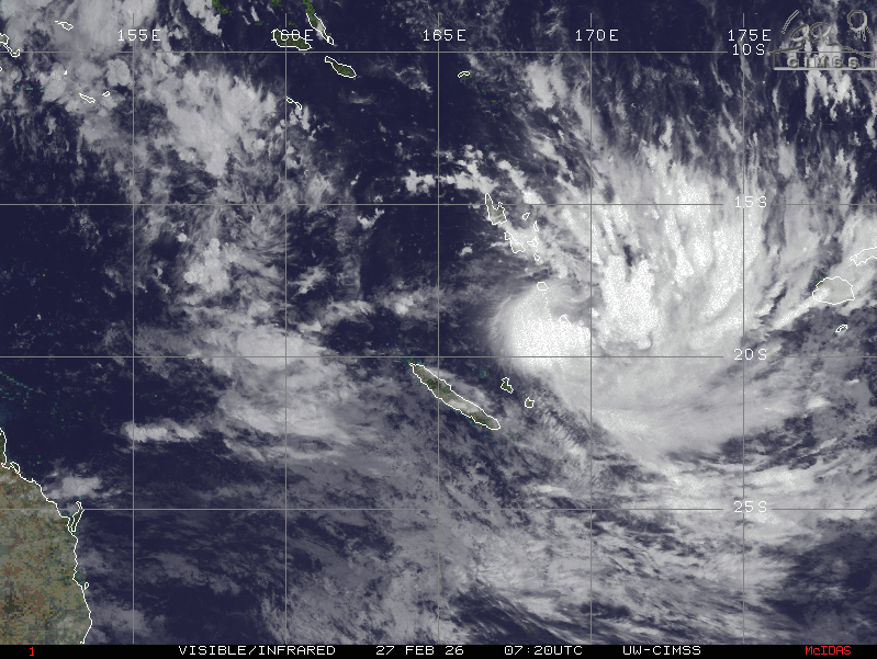 jnmet's tweet image. Tropical Cyclone #Urmil has formed near #Vanuatu &amp;amp; will track southeast, passing between #Fiji &amp;amp; #NewZealand this weekend. Flooding rains &amp;amp; damaging winds will continue in Vanuatu through Saturday while the outer bands bring squally rains to Fiji into Sunday.