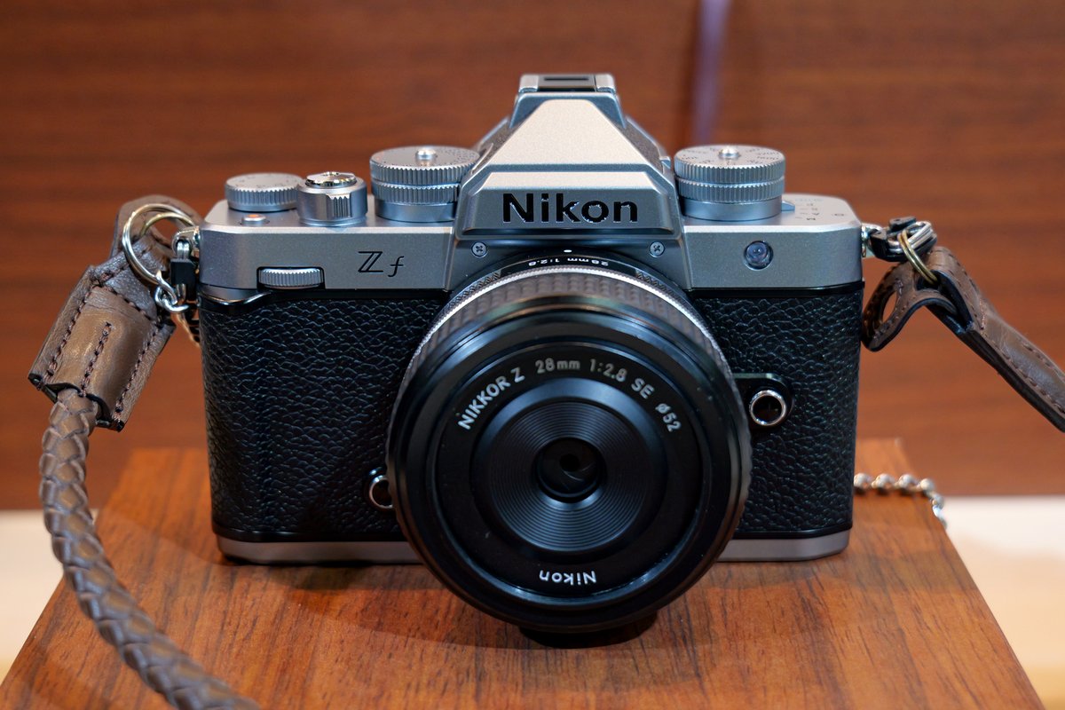 【CP+2026】ニコンZfに「日付写し込み」機能を搭載か　会場限定で特別モデル展示中　 dc.watch.impress.co.jp/docs/news/2089…