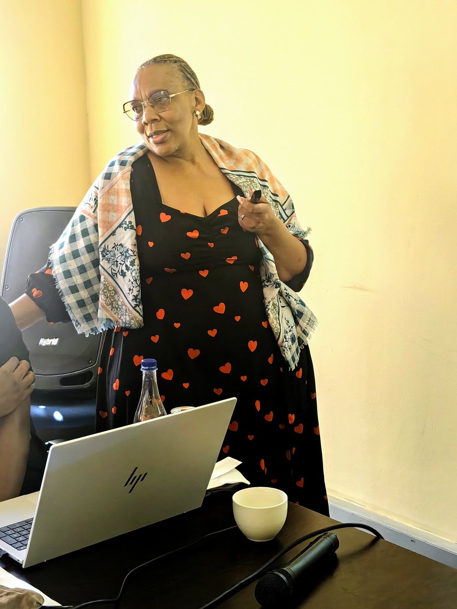 easterncapedoh's tweet photo. Ms Nosipho Kabanyane, Senqu Sub-District Manager presenting progress stats for the sub -district
#STIPrevention
#CondomAwareness
#HealthyAwareness
#ECDoH https://t.co/qjMB6ZSSXc