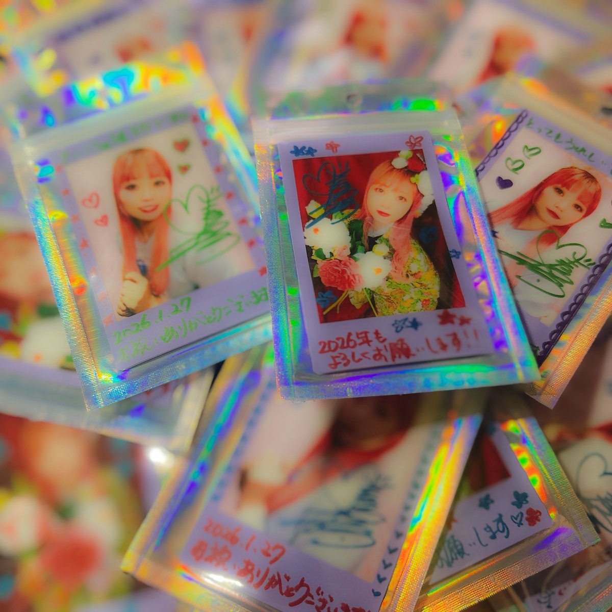 チェキご予約ありがとうございました！ 全て1枚1枚写真が違います