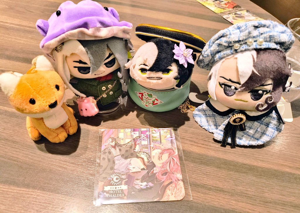 ドリンク2杯ずつ飲んで、コースターコンプリートしました🥳 2枚は私が