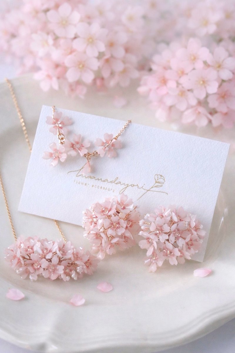 hanadayori00's tweet photo. #好きな花の名前を挙げてTLをお花畑にする　　

桜𓂃⚛︎𓈒 https://t.co/d8U34SydSA