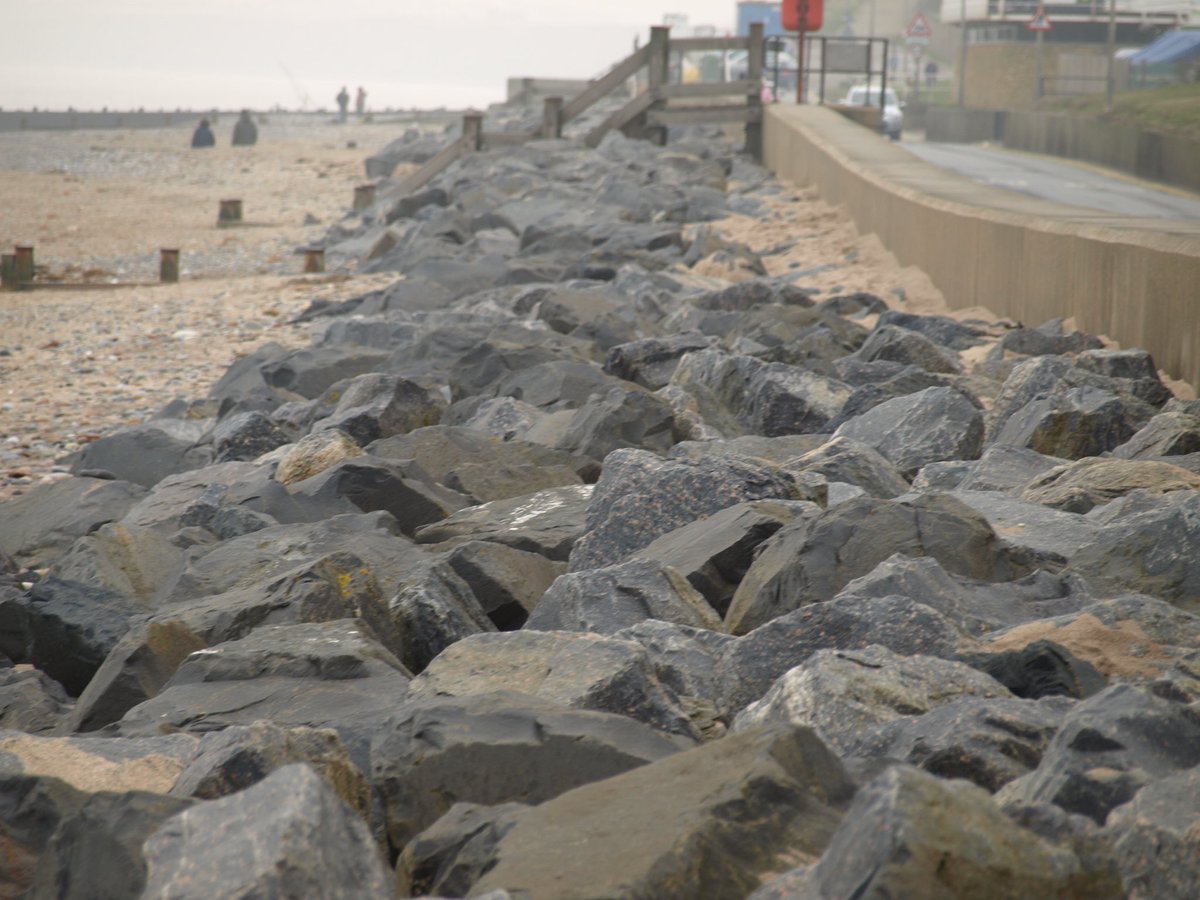 Simon Tasker tweet media