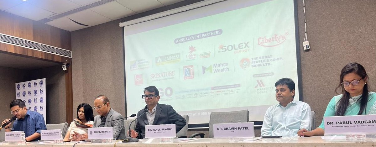 TbDivision's tweet photo. Dr. Sanjay Kumar Matto, Joint Commissioner, CTD, sensitized members of Southern Gujarat Chambers of Commerce and Industry in Surat on #TBMuktBharat Abhiyaan. He highlighted the crucial role industries can play in accelerating TB elimination efforts across India. https://t.co/jVWm5ecvt0
