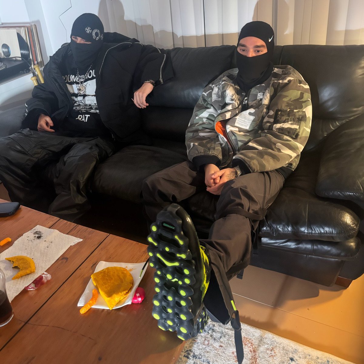 Sneakerologue tweet media