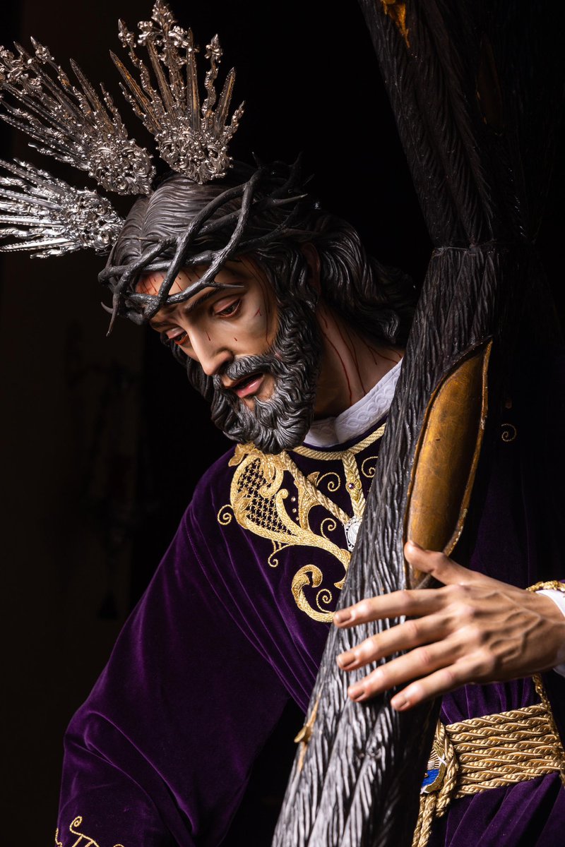 ⚜️𝐒𝐎𝐋𝐄𝐌𝐍𝐄 𝐐𝐔𝐈𝐍𝐀𝐑𝐈𝐎 𝐄𝐍 𝐇𝐎𝐍𝐎𝐑 𝐀𝐋 𝐍𝐀𝐙𝐀𝐑𝐄𝐍𝐎 𝐃𝐄 𝐋𝐎𝐒 𝐏𝐀𝐒𝐎𝐒 𝐄𝐍 𝐄𝐋 𝐌𝐎𝐍𝐓𝐄 𝐂𝐀𝐋𝐕𝐀𝐑𝐈𝐎 •

El Señor de los Pasos ya pisa suelo victoriano para recibir, en 𝐃𝐄𝐕𝐎𝐓𝐎 𝐁𝐄𝐒𝐀𝐏𝐈𝐄́, los rezos y plegarias de cuantos lo aman.

🕘De