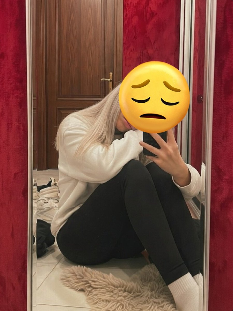 dünyanın en zor isi.. : gelinlikcide calismak vallahi dayanamiorum