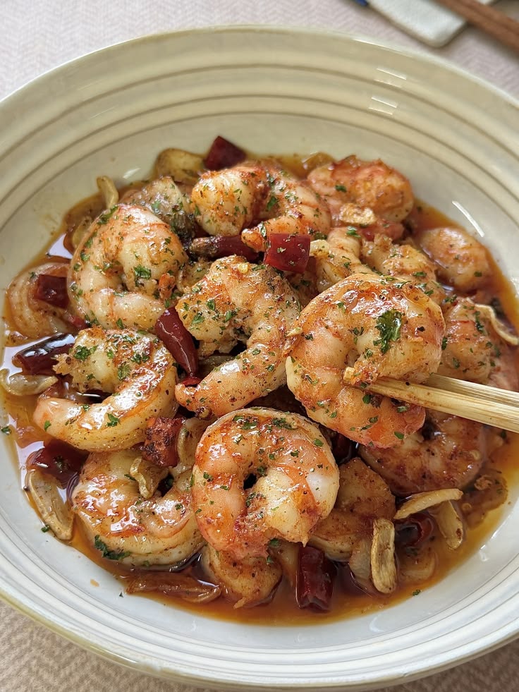 sarah ayu tweet media