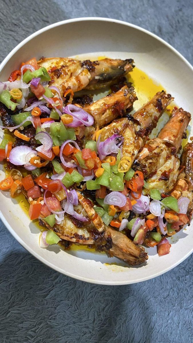 terima kasih ya Allah telah menciptakan makhluk hidup seenak udang 🍤 

siapa yg setuju kalau udang tuh dimasak apapun ENAKKK😭🤤🫶